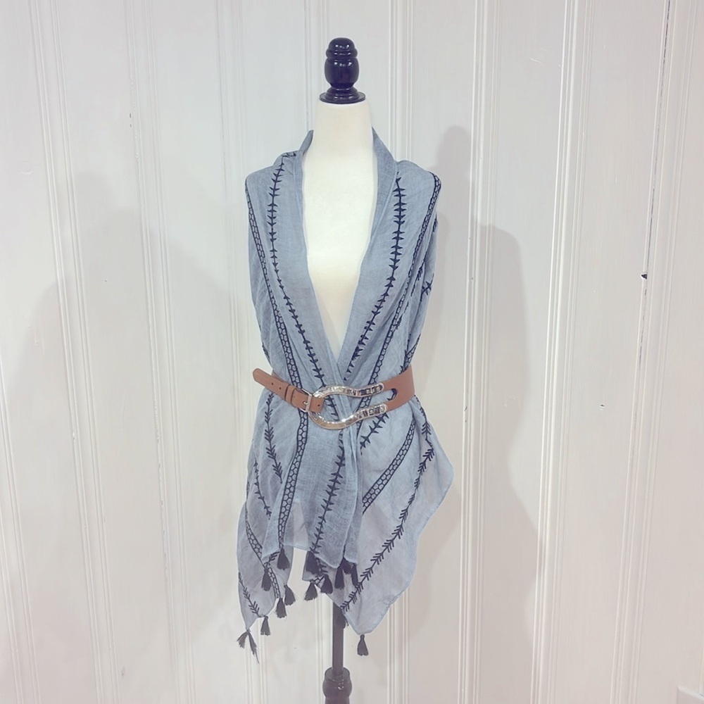 Lightweight long rectangular scarf - Picture 4 of 6